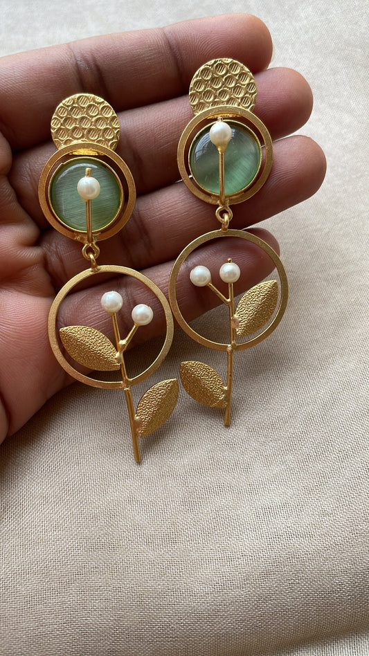 Mint Green Circle leaf earring