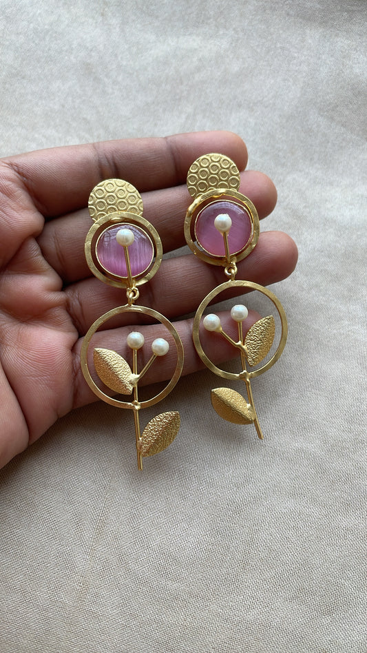 Pink Circle leaf earring