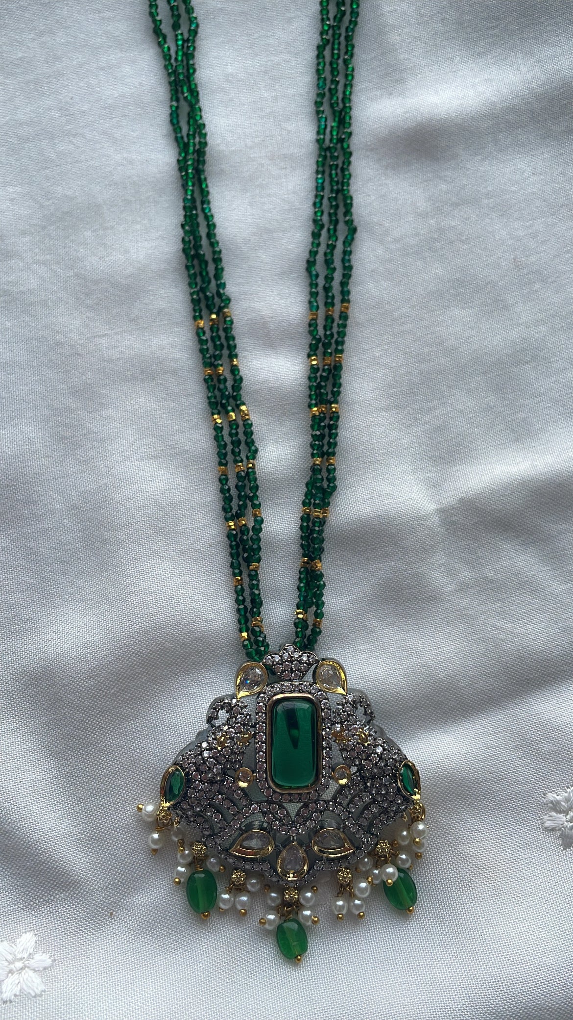 alpita necklace